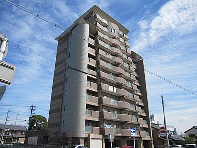 外観：豊川中心地のマンションです。