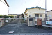 幼稚園、保育園「小坂井東保育園まで720m」