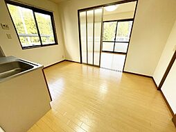 ルミエール一宮　Ｃ棟 1階3DKのリビング/ダイニング