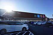 スーパー「遠鉄ストア豊川店まで740m」
