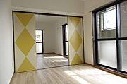 同じ建物の別のお部屋の写真です。