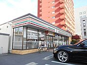 コンビニ「セブンイレブンまで10m」