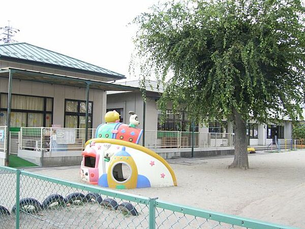 画像7:幼稚園、保育園「西保育園まで730m」
