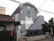 スーパーまで徒歩1分にあるアパートです