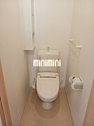 ウォシュレット完備のトイレです。