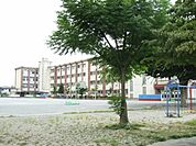 小学校「町立扶桑東小学校まで460m」