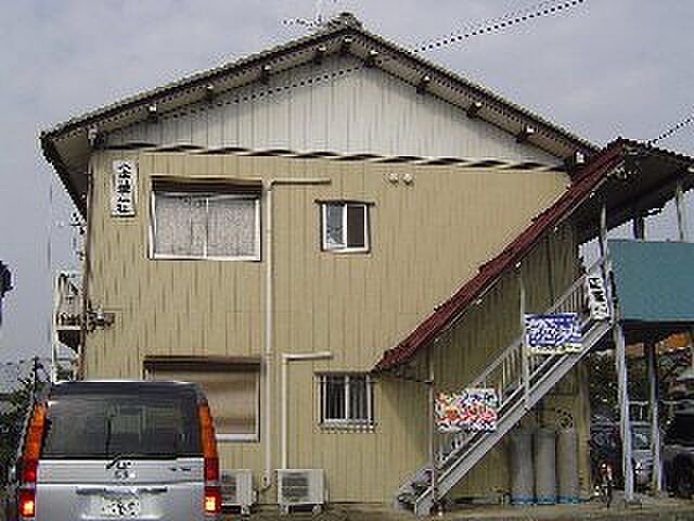 4 / 10