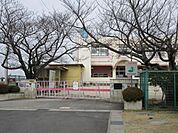 幼稚園、保育園「東部保育園まで880m」
