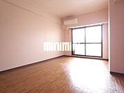 8.5帖のお部屋です