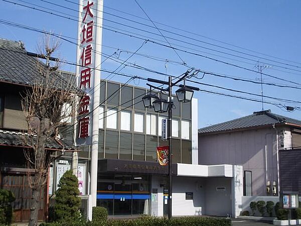 画像5:銀行「大垣信金稲沢支店まで340m」