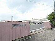 中学校「清須市立新川中学校まで2057m」