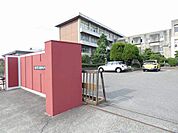中学校「稲沢市立治郎丸中学校まで1885m」