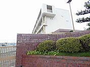 中学校「清須市立春日中学校まで878m」