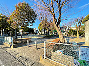 公園「朝日公園まで140m」