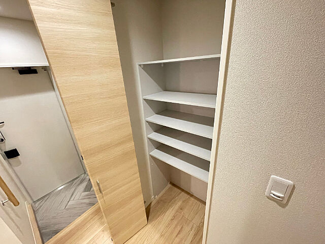 収納