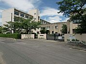 小学校「市立大田小学校まで600m」