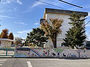 幼稚園、保育園「鬼崎西保育園まで660m」