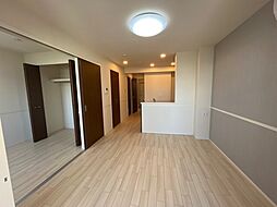 ヴェルニース 102 1階1LDKのリビング/ダイニング