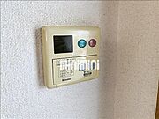 キッチンにある温調です。