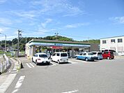 コンビニ「ファミリーマートまで360m」