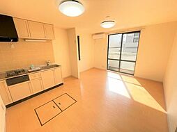 グランシャリオ　Ｂ棟 1階3LDKのリビング/ダイニング