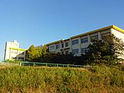 小学校「市立旭南小学校まで1400m」