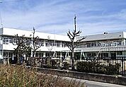幼稚園、保育園「八幡保育園まで410m」