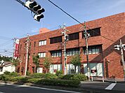 銀行「三菱ＵＦＪ銀行まで770m」