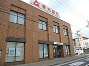 銀行「愛知銀行まで1600m」