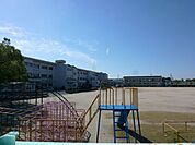 小学校「市立五条川小学校まで750m」