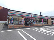コンビニ「セブンイレブン岩倉大市場町店まで37m」
