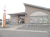 郵便局「岩倉稲荷町郵便局まで580m」