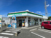 コンビニ「ファミリーマート豊明ほら貝店まで611m」