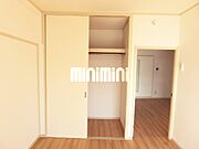 6帖の洋室　収納