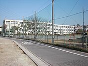 小学校「豊明市立大宮小学校まで584m」