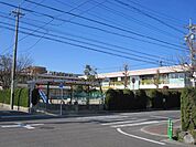 幼稚園、保育園「中部保育園まで401m」