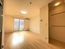 グラン・シャリオ 205 2階ワンルームのリビング/ダイニング