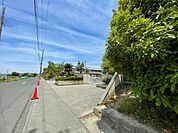 中学校「東郷町立春木中学校まで996m」