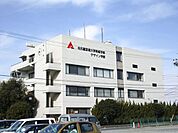 大学「名古屋芸術大学西キャンパスまで1900m」
