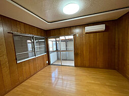 奥村貸家 1階6DKのリビング/ダイニング