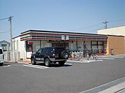 コンビニ「セブンイレブンまで340m」