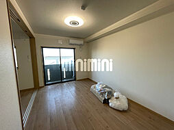 Menera 405 4階1LDKのリビング/ダイニング