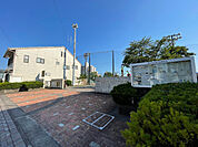 小学校「静岡市立駒形小学校まで875m」