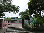 幼稚園、保育園「わらべ幼稚園まで1600m」
