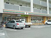 コンビニ「セブンイレブンまで770m」