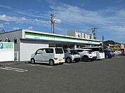 コンビニ「ファミリーマート沓谷5丁目店まで130m」