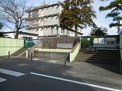 小学校「静岡市立千代田東小学校まで888m」