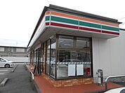 コンビニ「セブンイレブンまで470m」