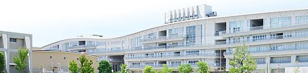 画像19:大学「静岡文化芸術大学まで1100m」