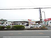スーパー「フードマーケットマムまで560m」